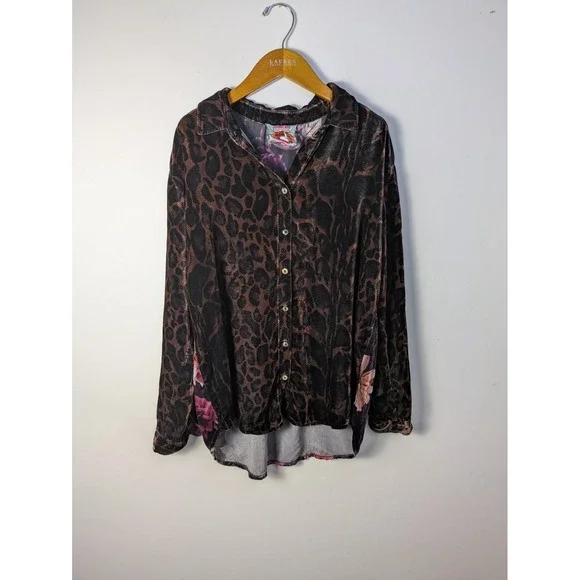 Johnny Was Velvet Leopard & Floral Long Sleeve Button Up Shirt Top M READ - Picture 1 of 8